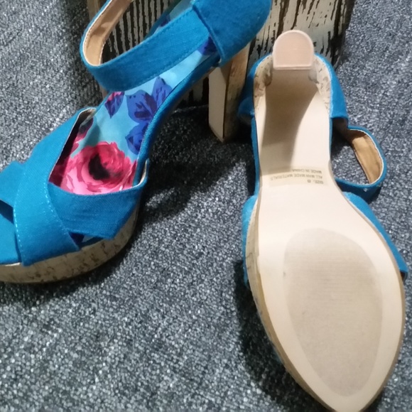 QUPID  HIGH HEEL - Picture 5 of 7